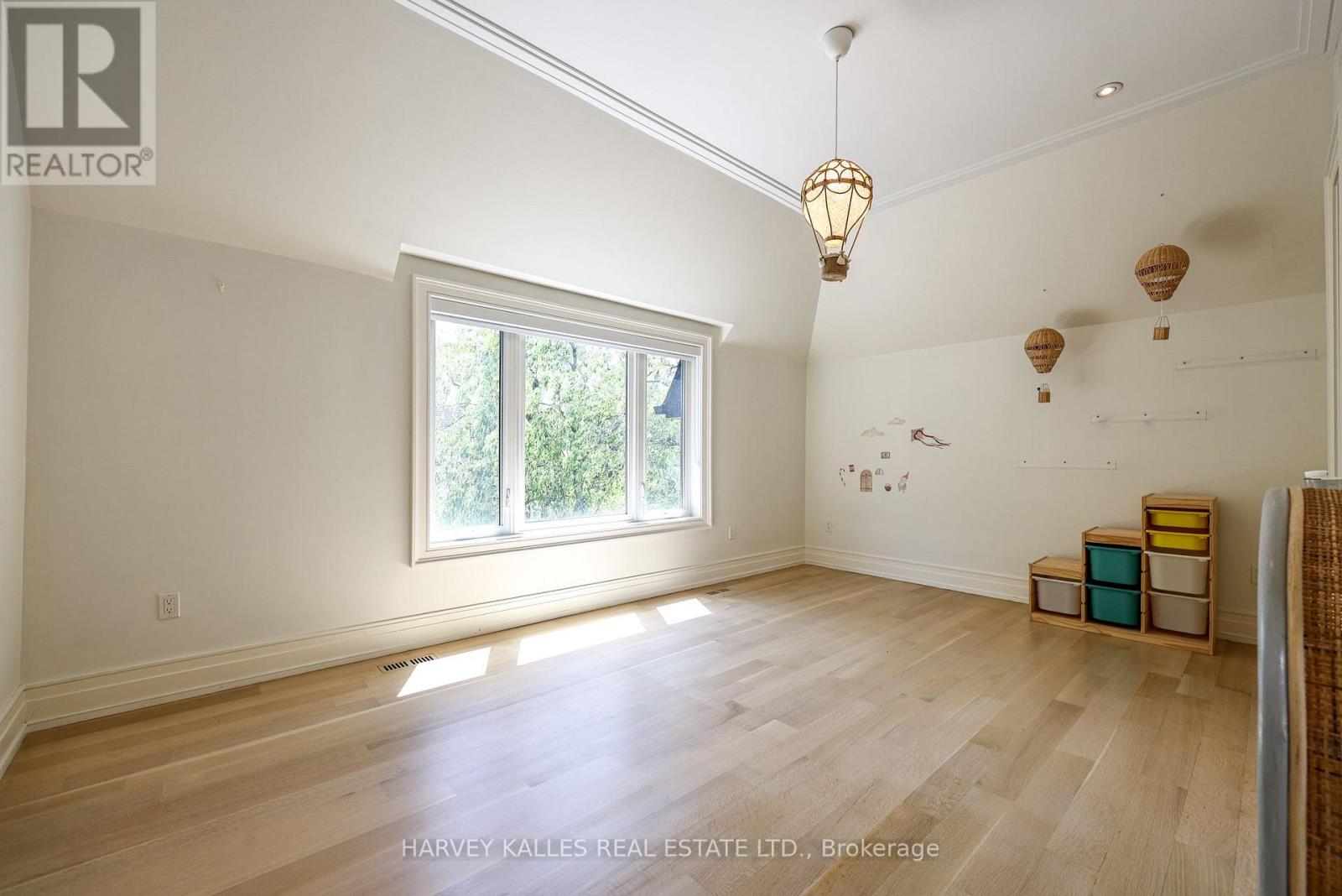42 CARMICHAEL AVENUE