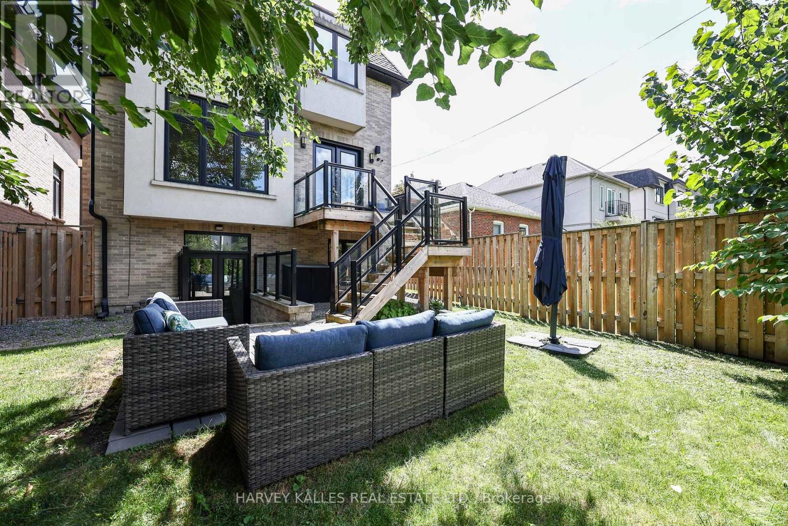 42 CARMICHAEL AVENUE
