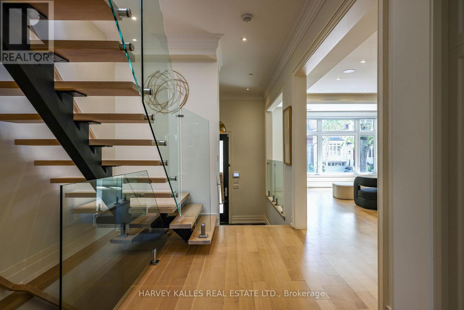 42 CARMICHAEL AVENUE
