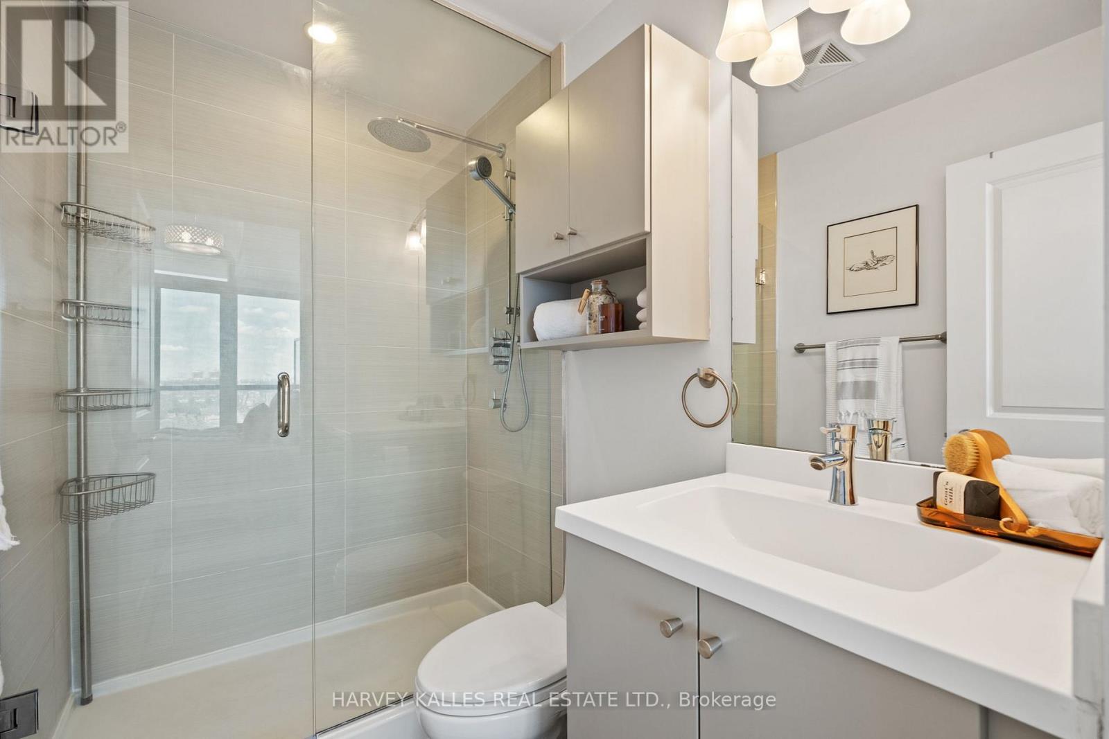 1602 - 530 ST CLAIR AVENUE W