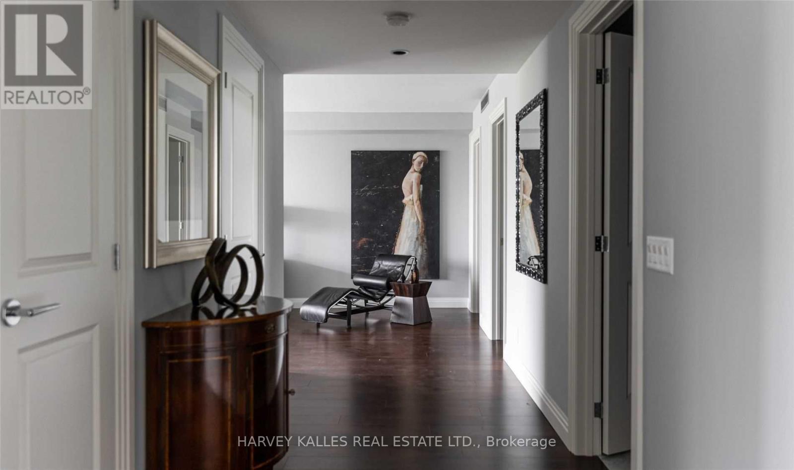 320 - 1 BENVENUTO PLACE