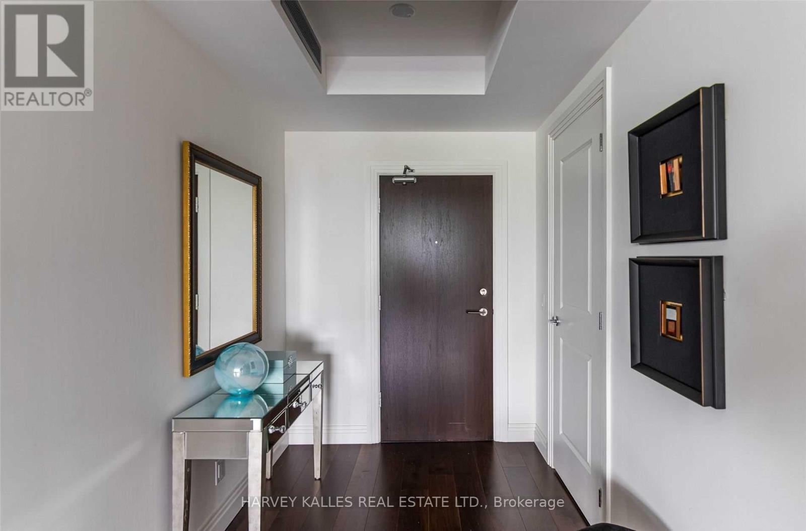 320 - 1 BENVENUTO PLACE