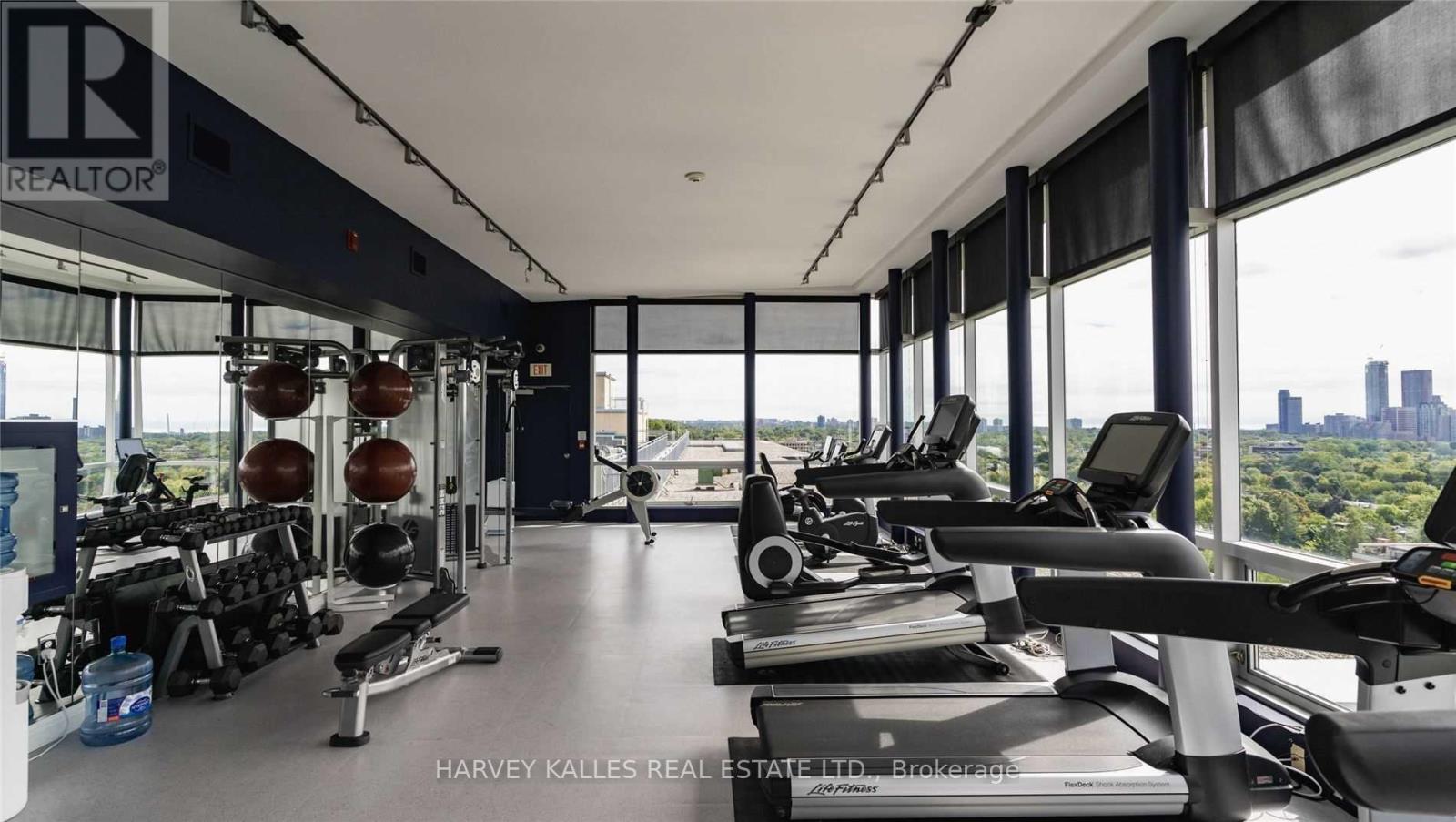 320 - 1 BENVENUTO PLACE