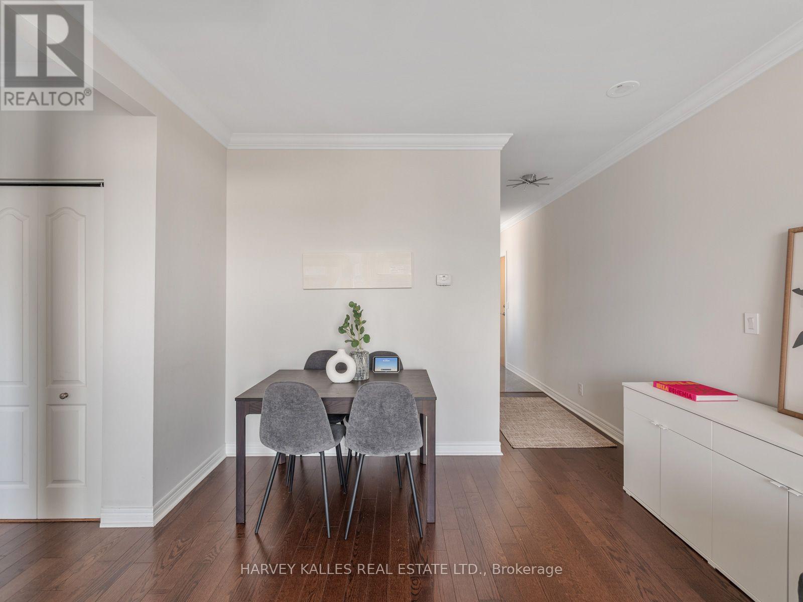 PH303 - 212 EGLINTON AVENUE E