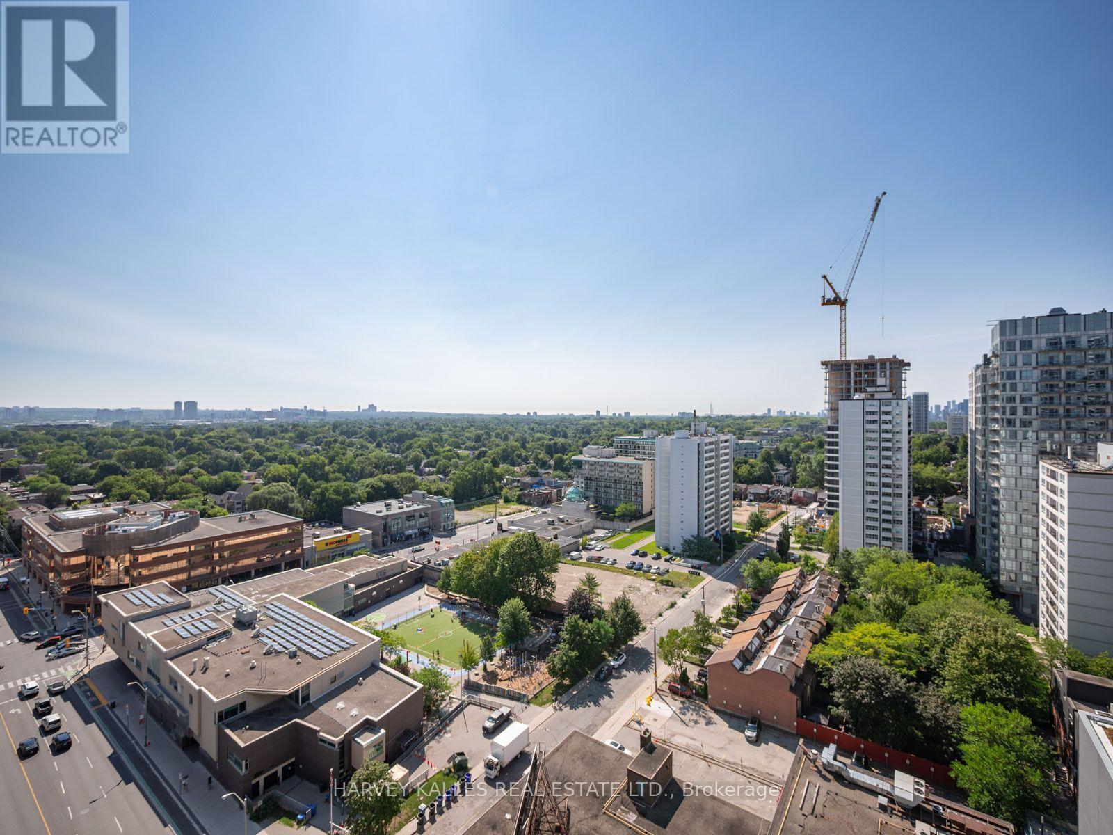 PH303 - 212 EGLINTON AVENUE E