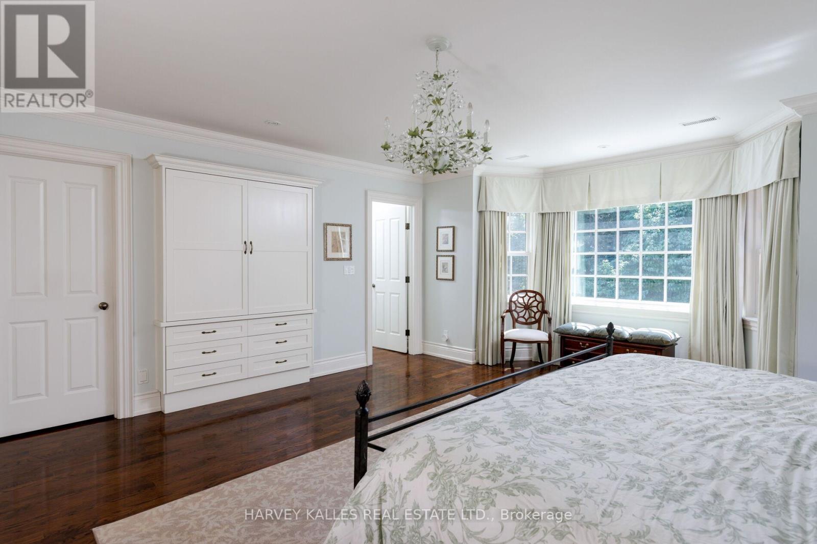 17 SAGEWOOD DRIVE