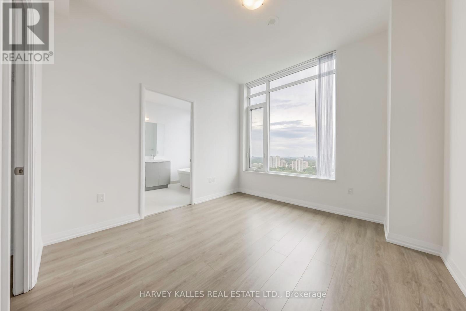 LPH19 - 50 DUNFIELD AVENUE
