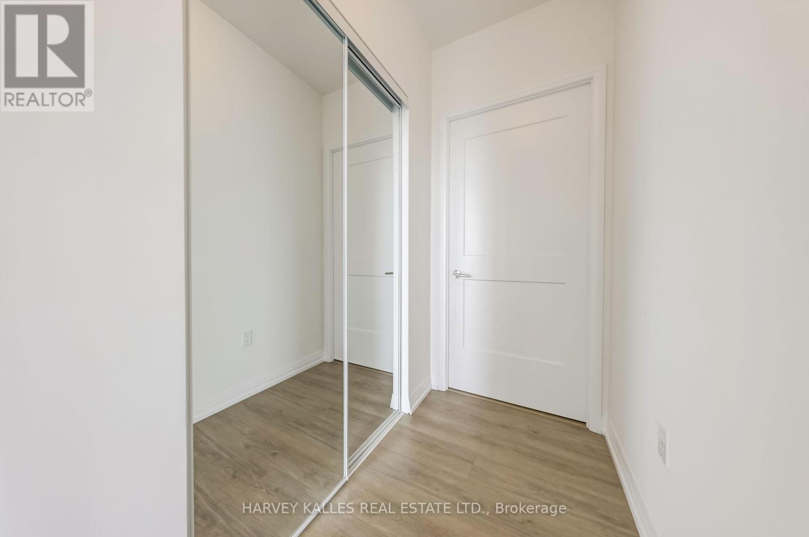 LPH19 - 50 DUNFIELD AVENUE