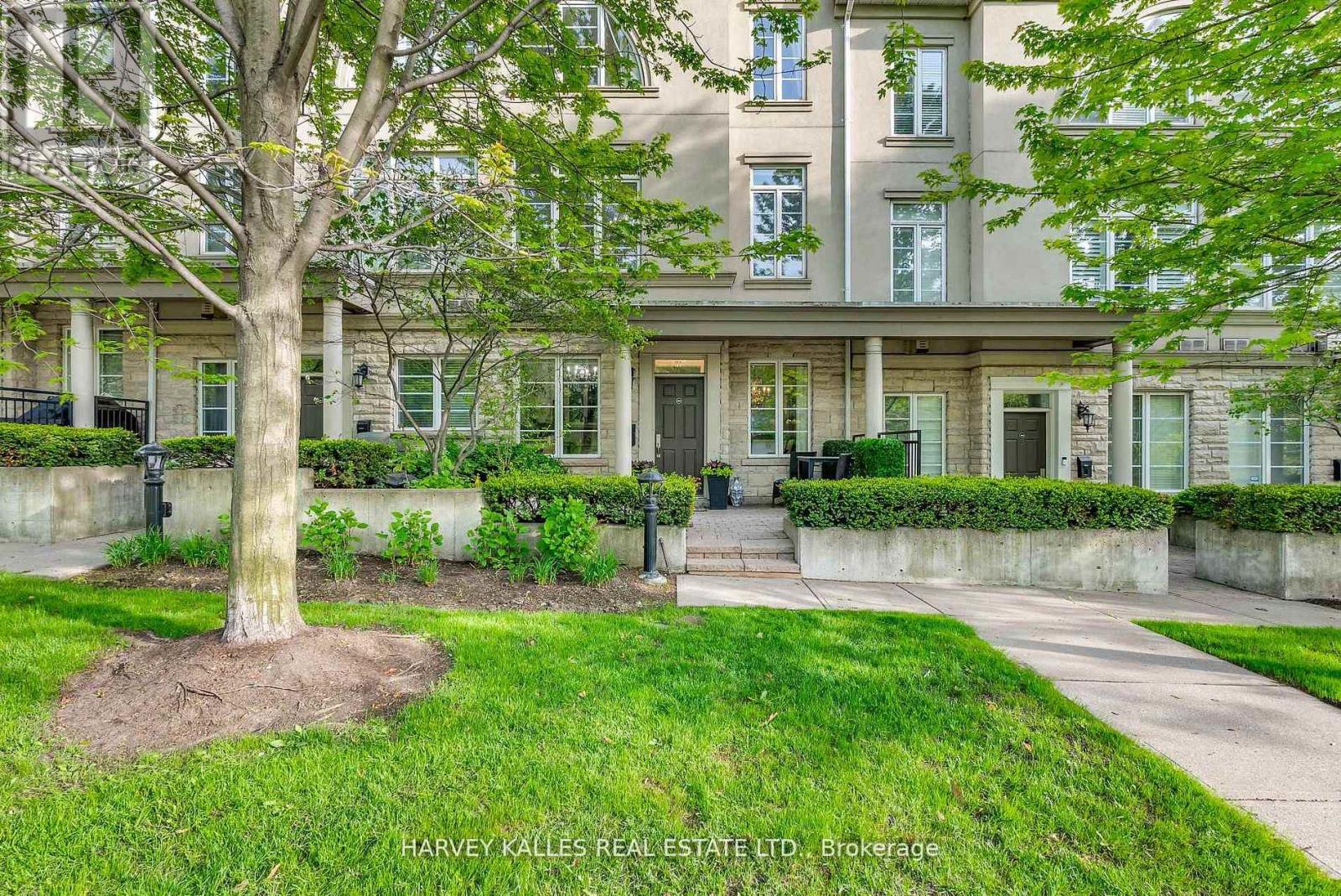 313 - 51 YORK MILLS ROAD