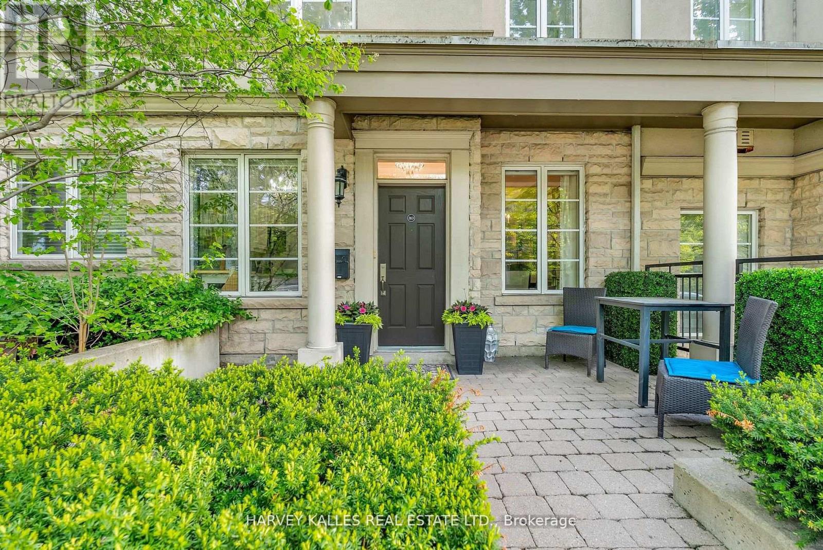 313 - 51 YORK MILLS ROAD