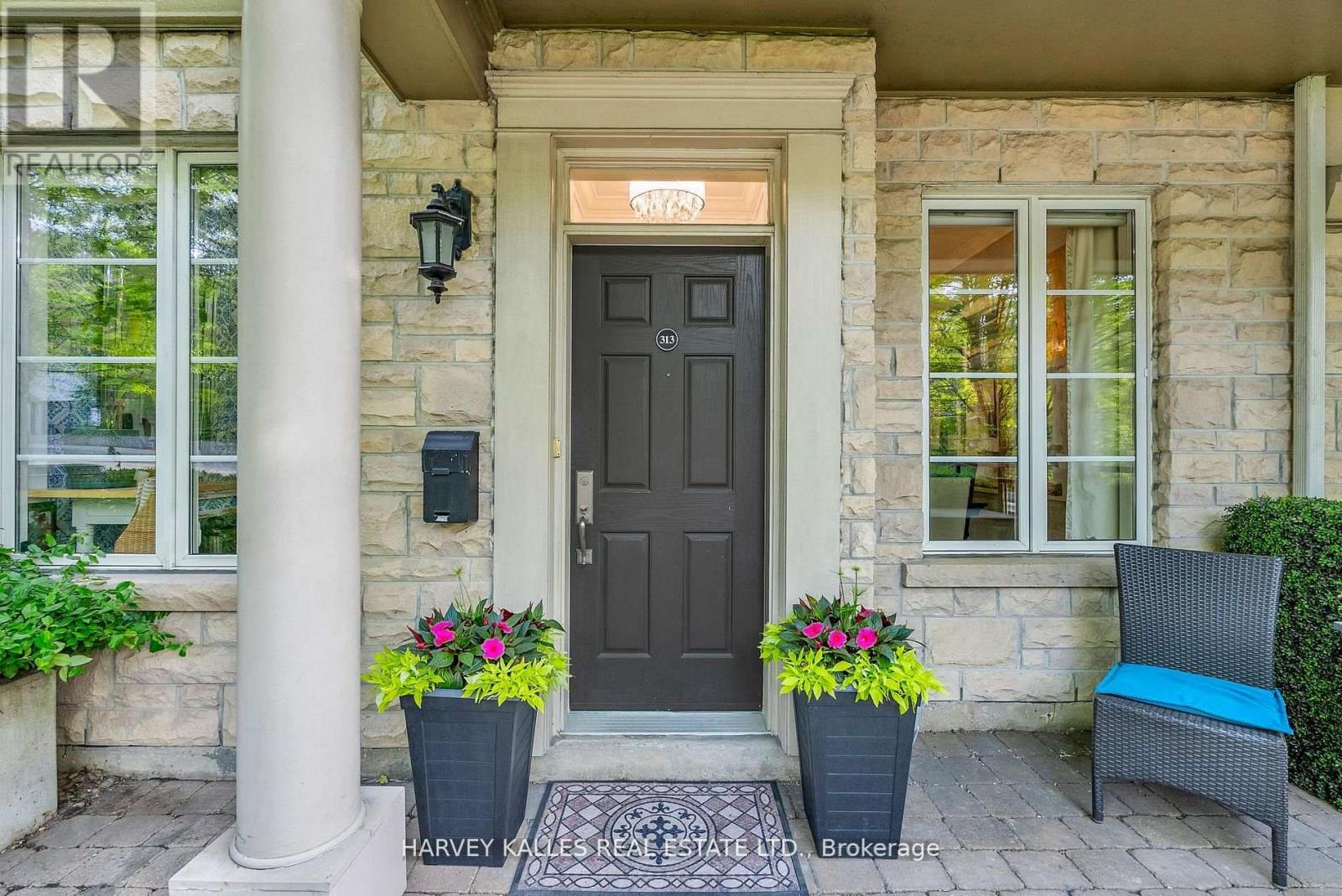 313 - 51 YORK MILLS ROAD