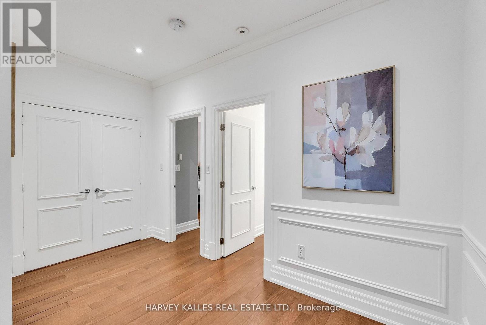 313 - 51 YORK MILLS ROAD