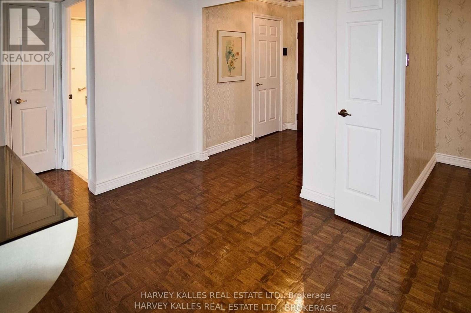 1811 - 65 SPRING GARDEN AVENUE