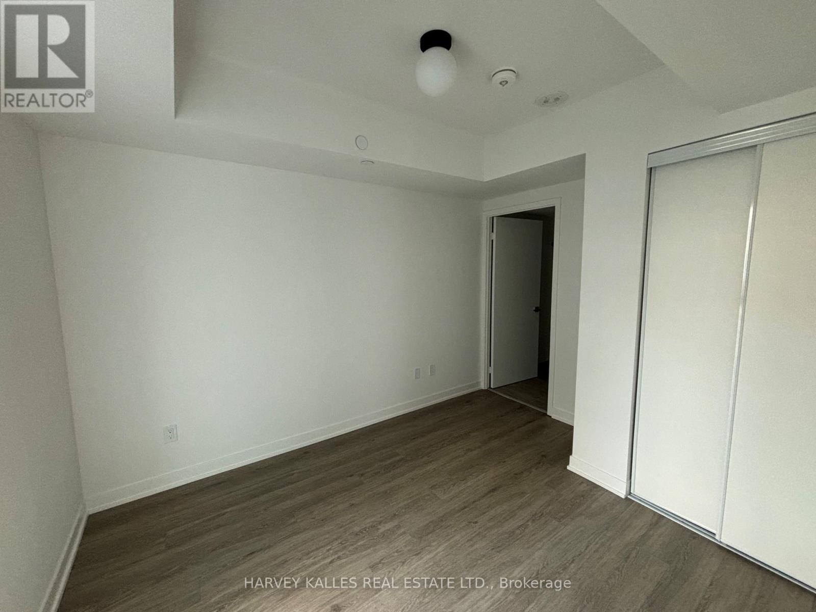 415 - 500 WILSON AVENUE