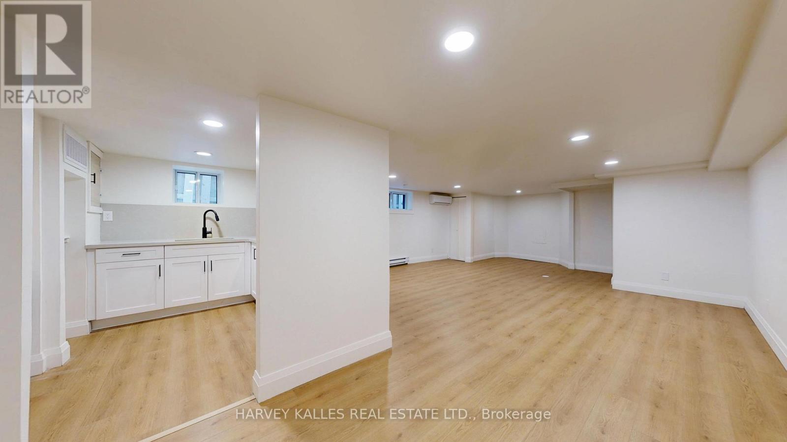 3 - 1214 AVENUE ROAD