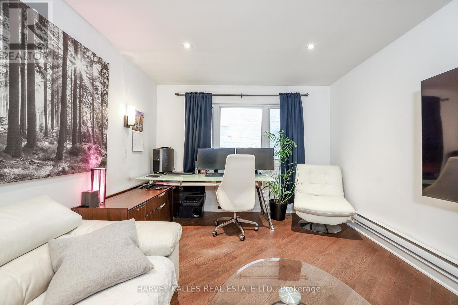 530 RICHMOND STREET W