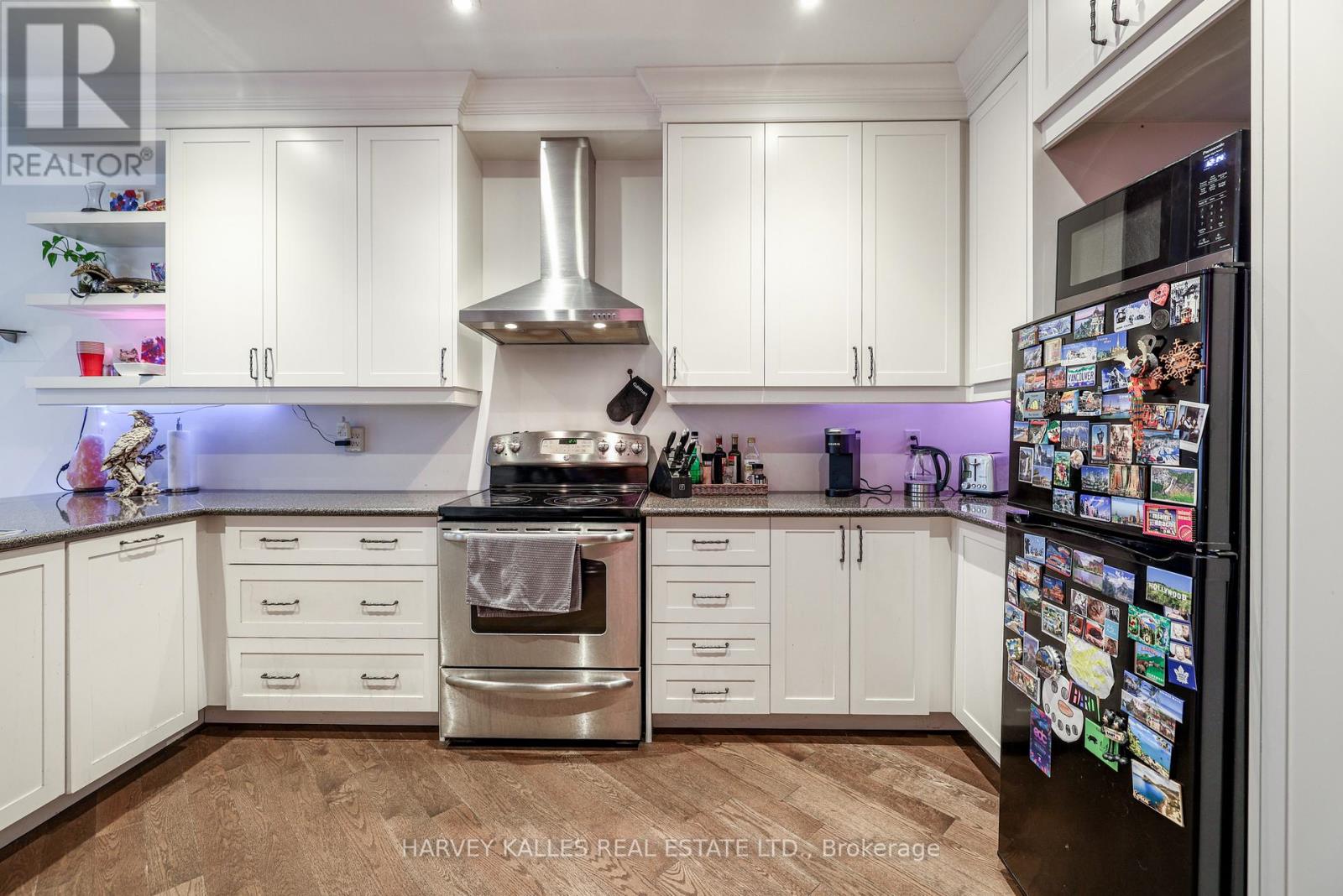 530 RICHMOND STREET W