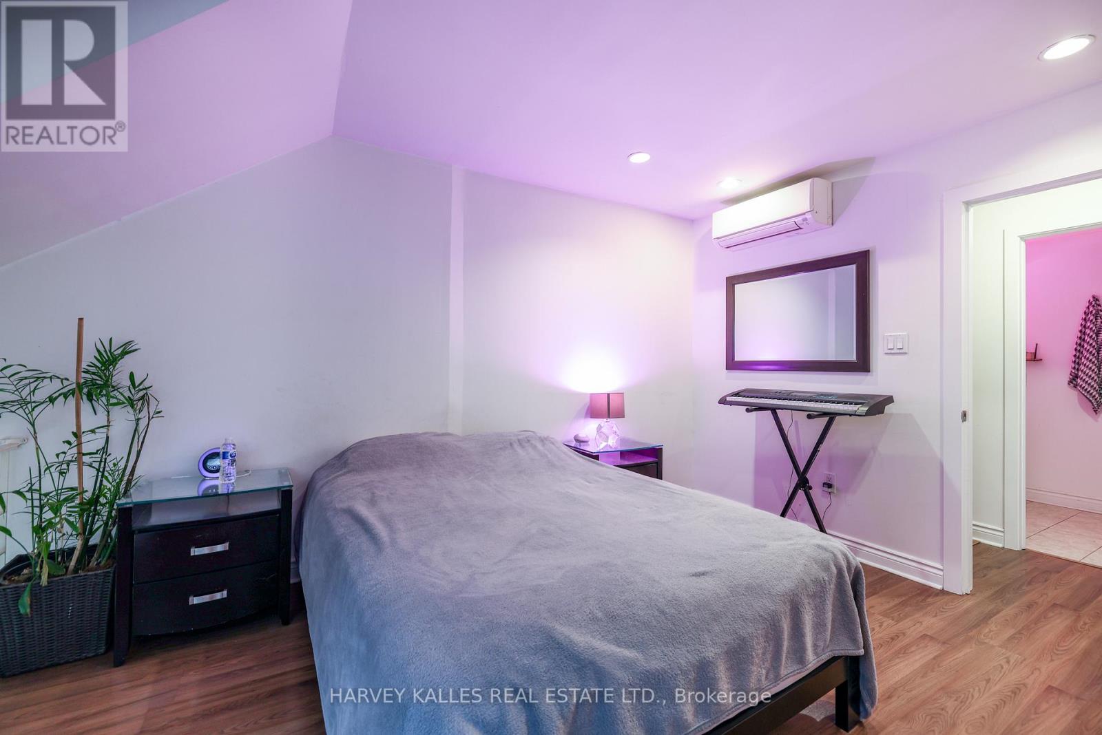 530 RICHMOND STREET W