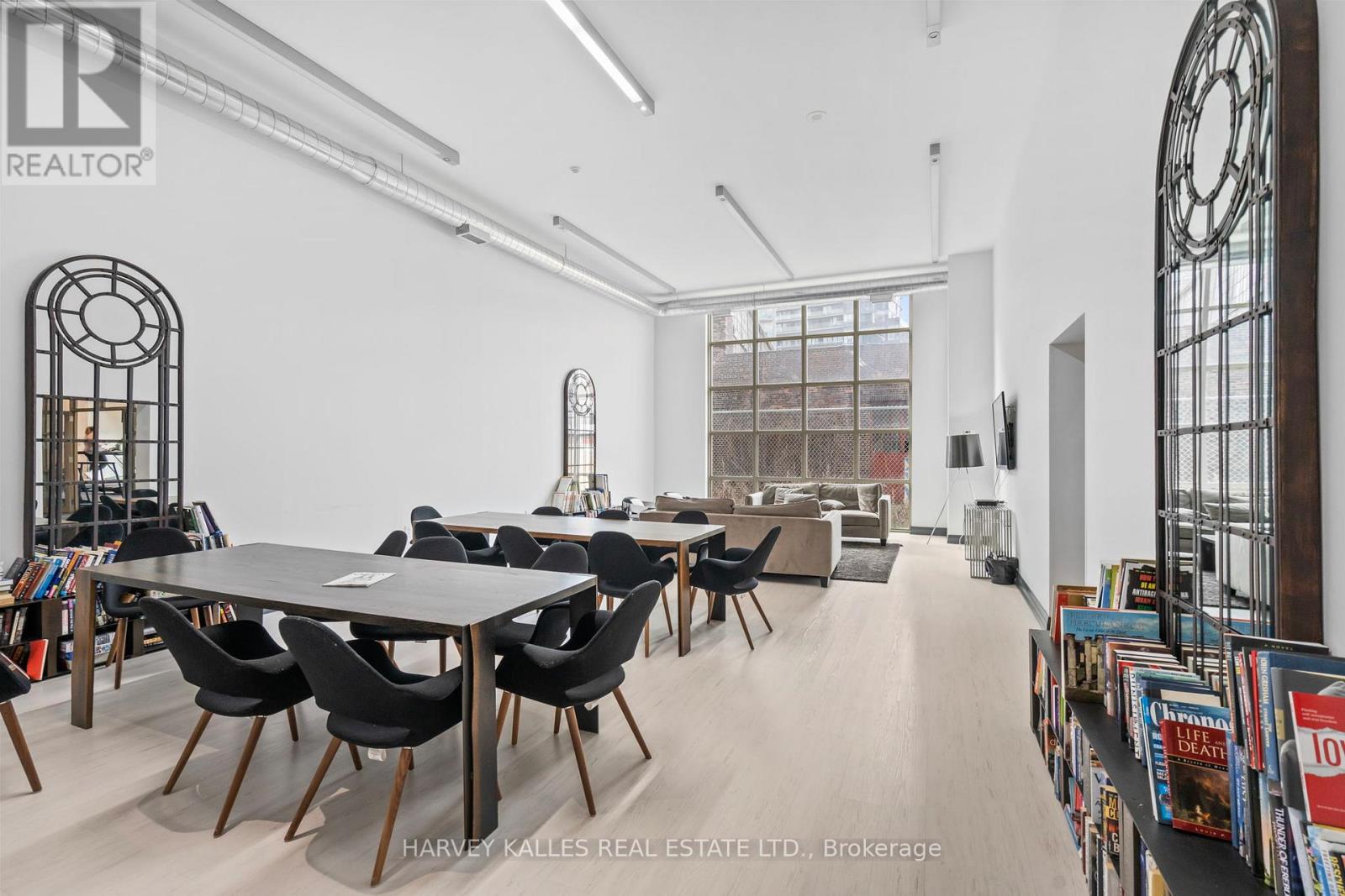 1316 - 125 WESTERN BATTERY ROAD