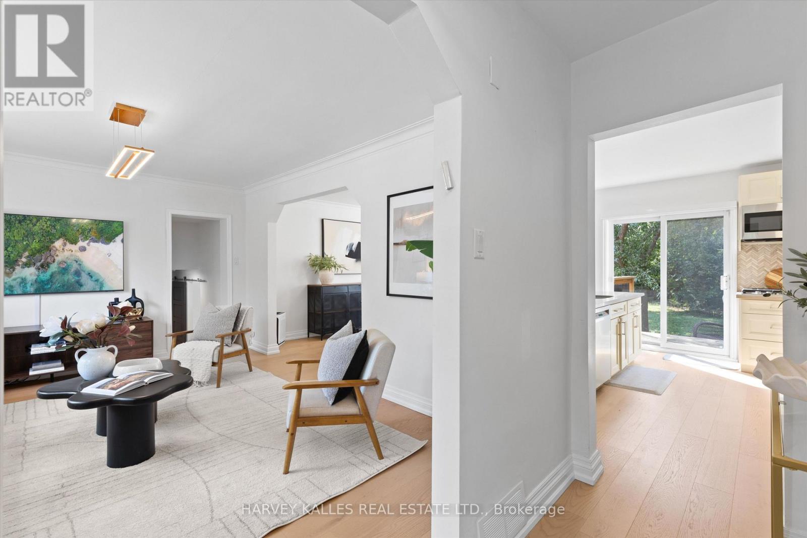 84 LYNNHAVEN ROAD