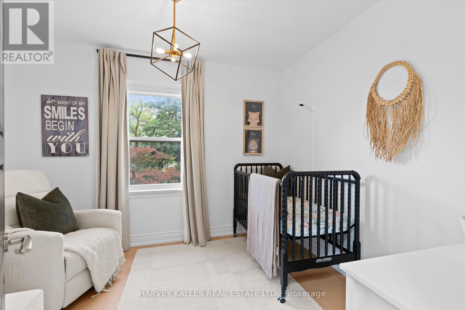 84 LYNNHAVEN ROAD