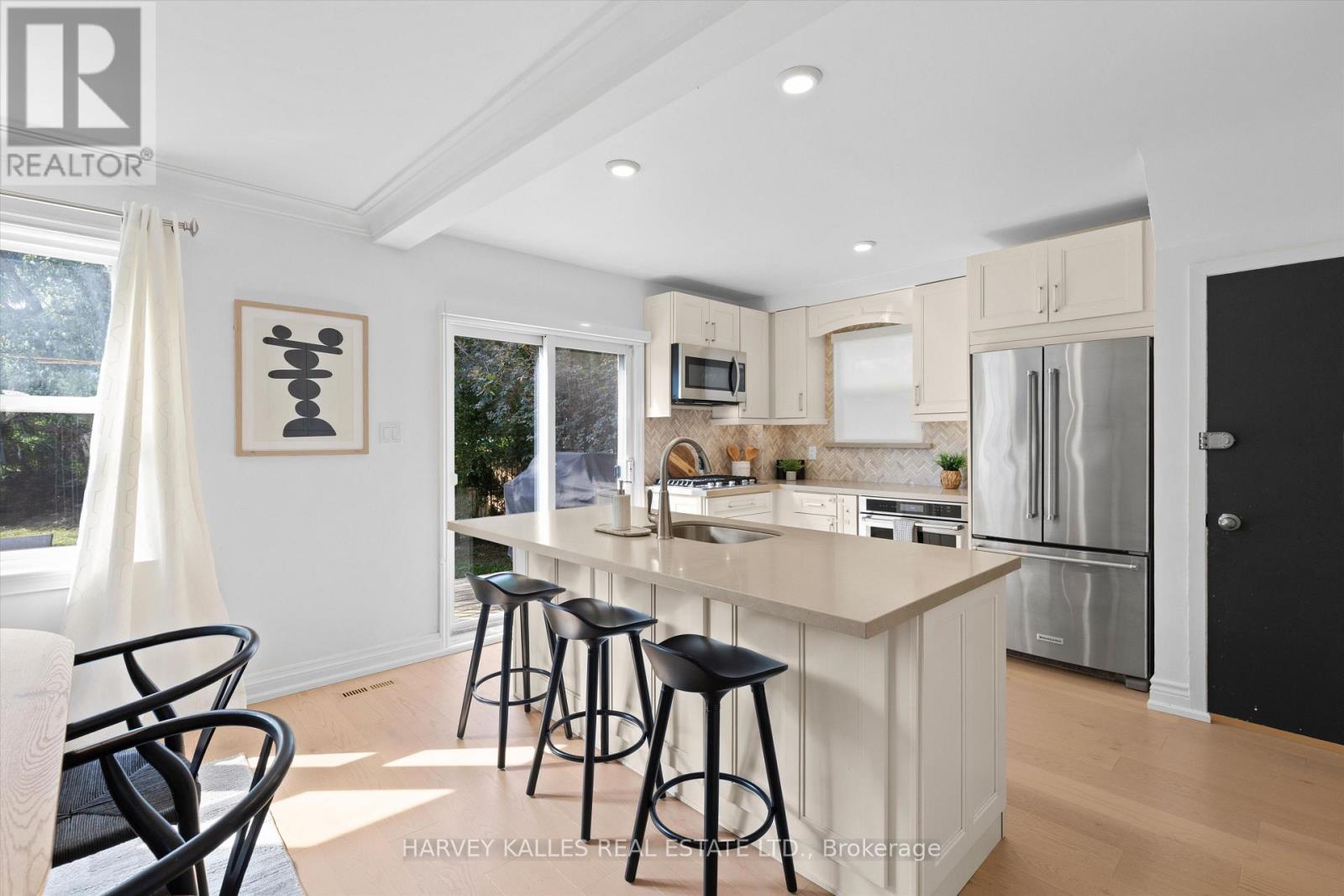 84 LYNNHAVEN ROAD
