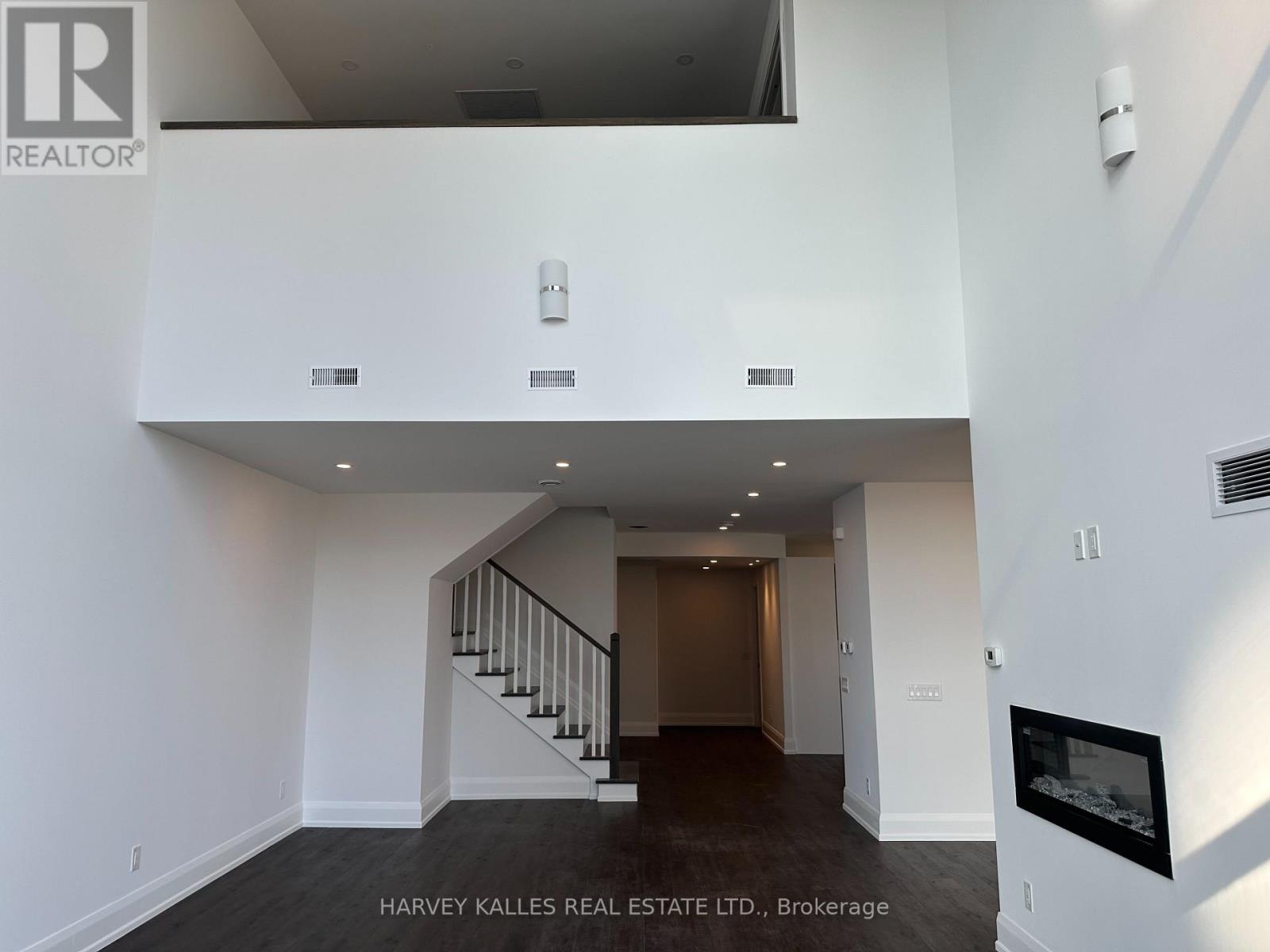 3101 - 55 CHARLES STREET W