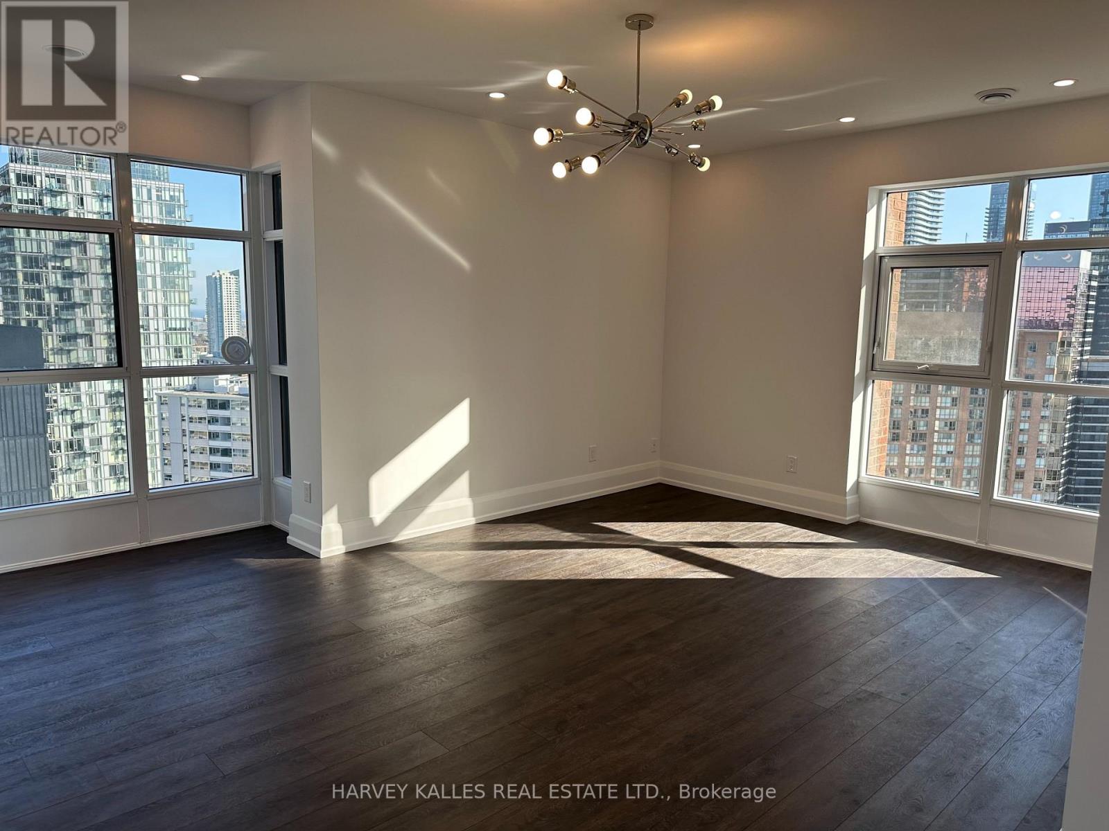 3101 - 55 CHARLES STREET W