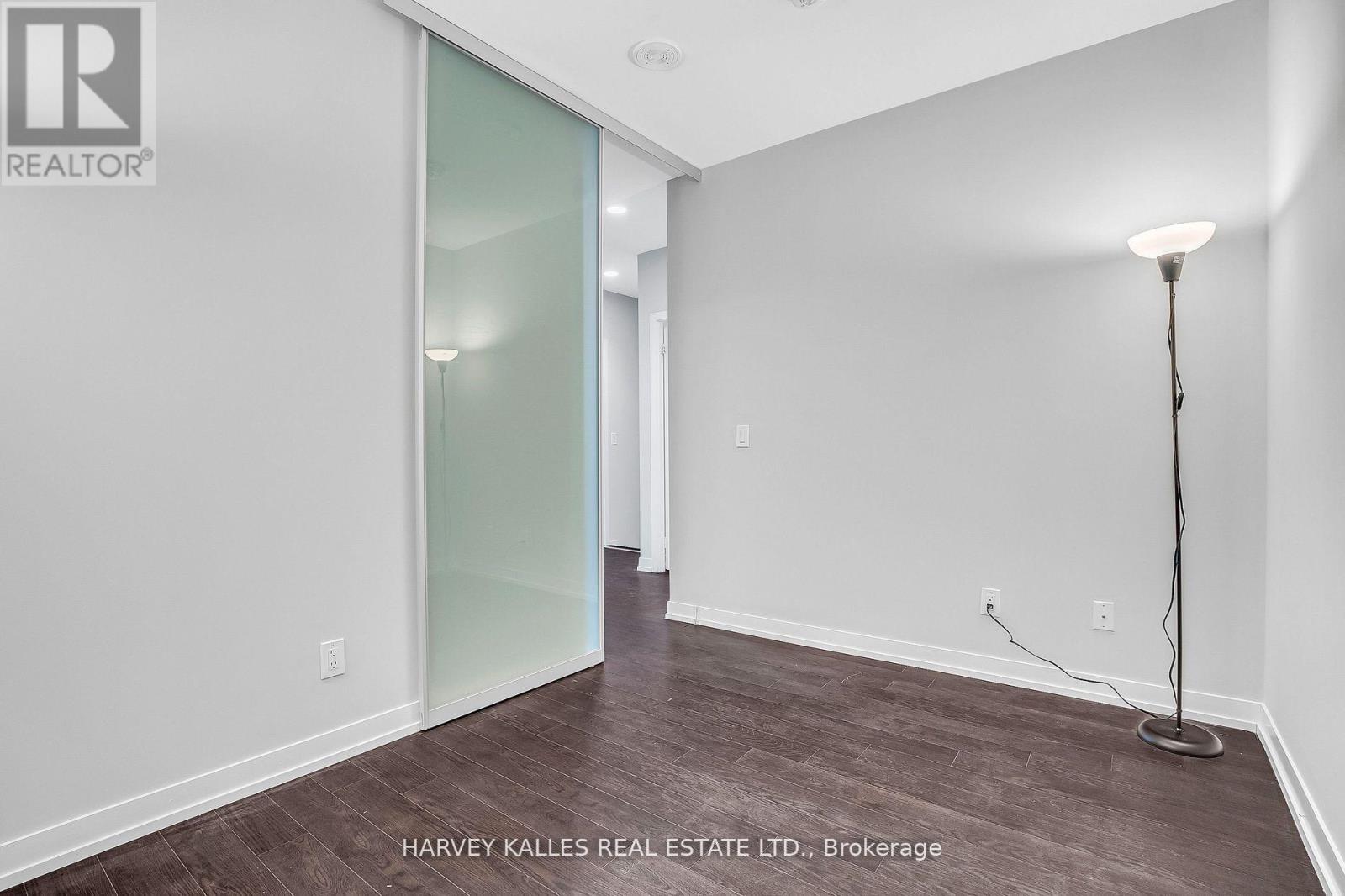 TH5 - 85 WOOD STREET