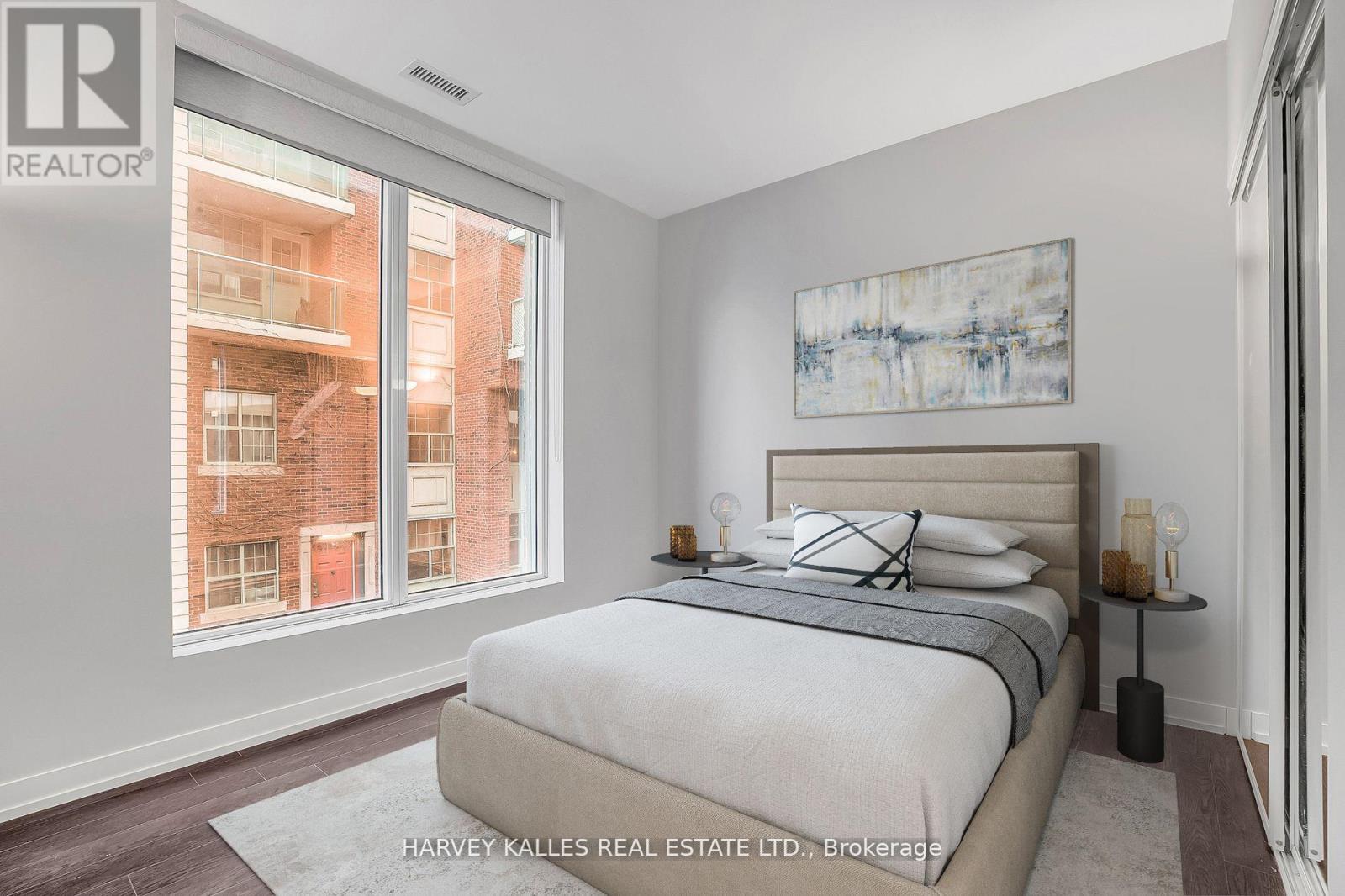 TH5 - 85 WOOD STREET