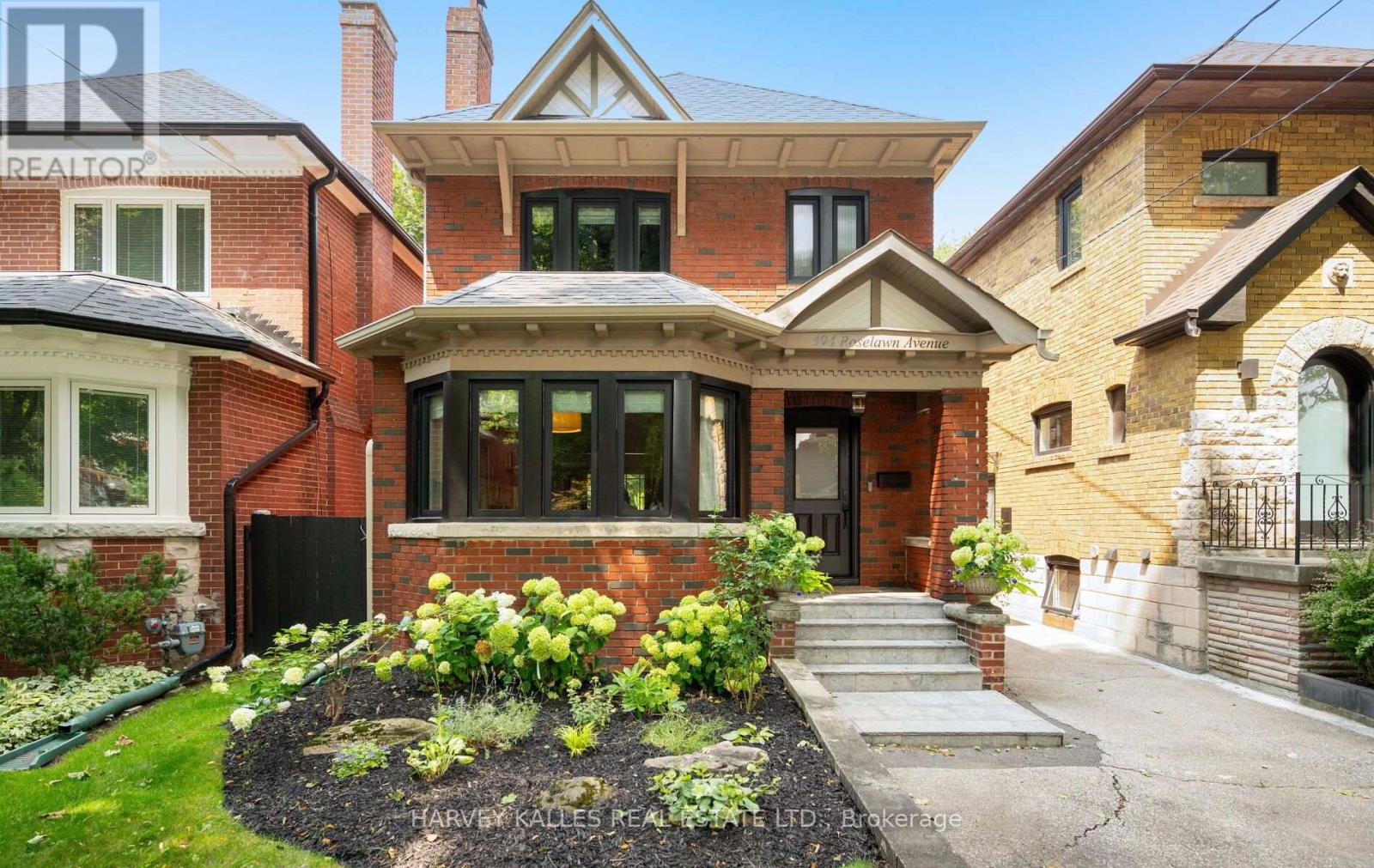 494 ROSELAWN AVENUE