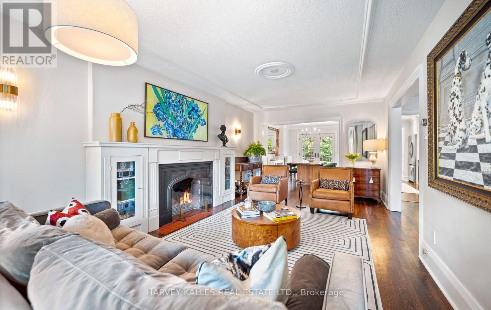 494 ROSELAWN AVENUE