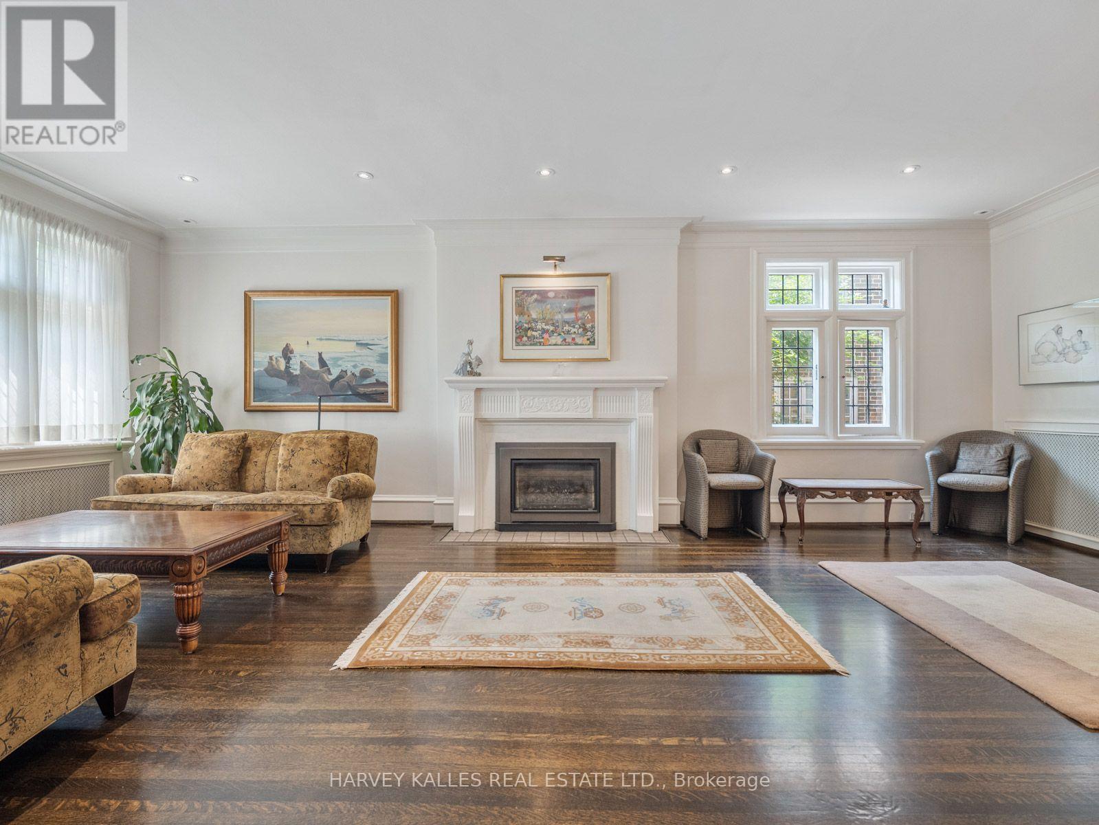 14 DEWBOURNE AVENUE