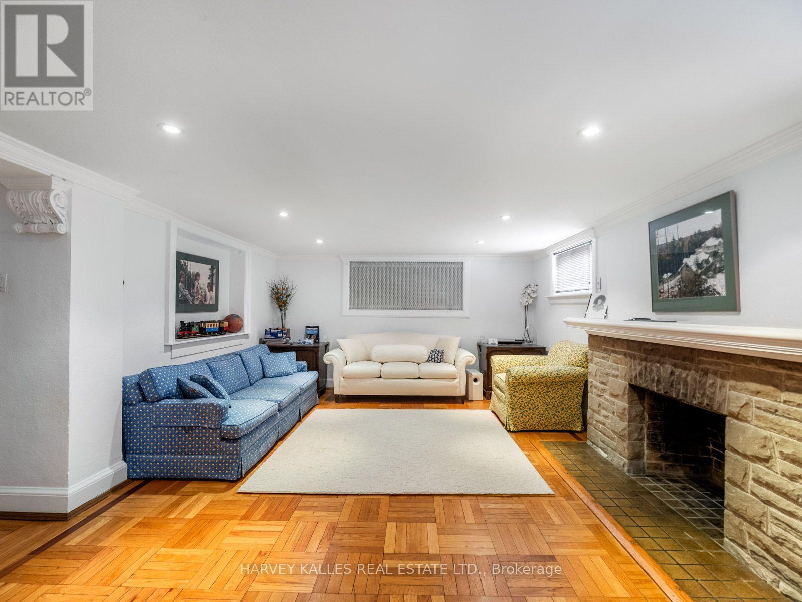 14 DEWBOURNE AVENUE