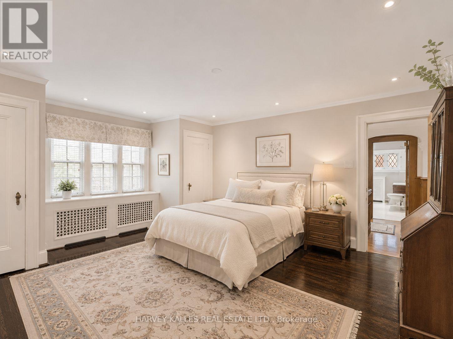 14 DEWBOURNE AVENUE