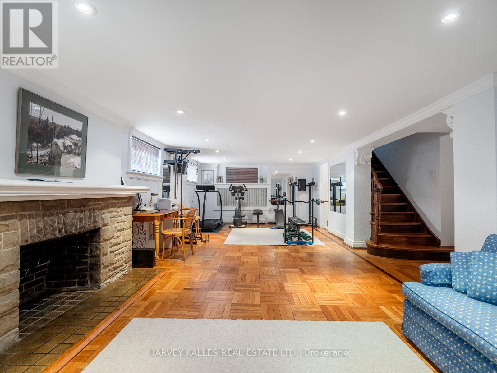 14 DEWBOURNE AVENUE