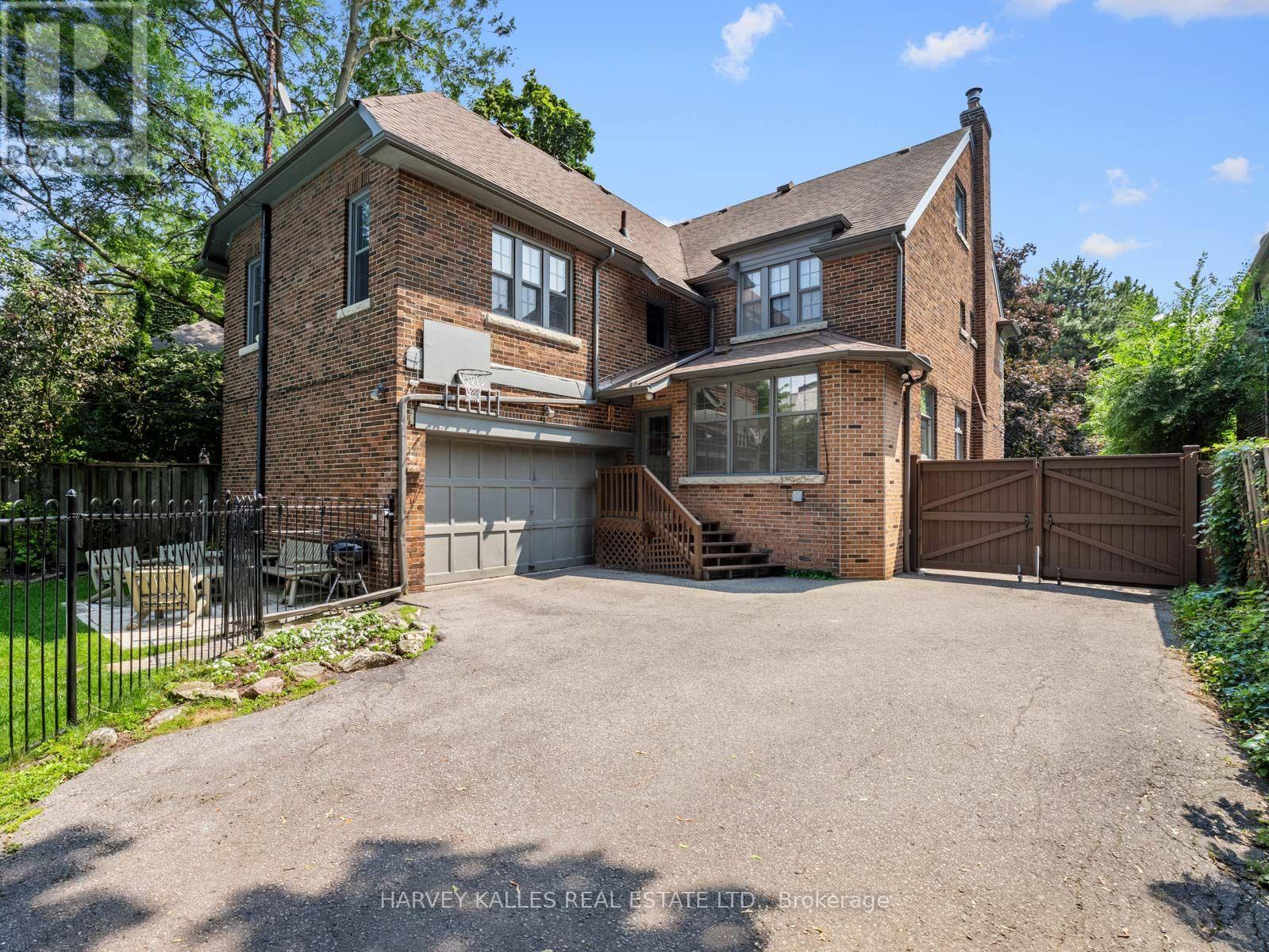 14 DEWBOURNE AVENUE