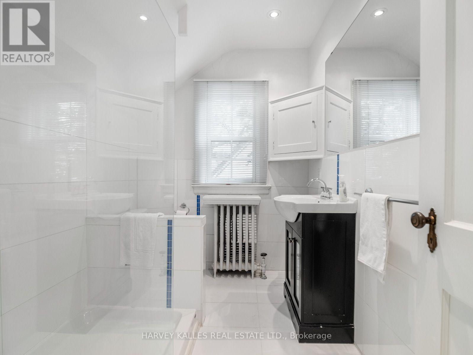 14 DEWBOURNE AVENUE