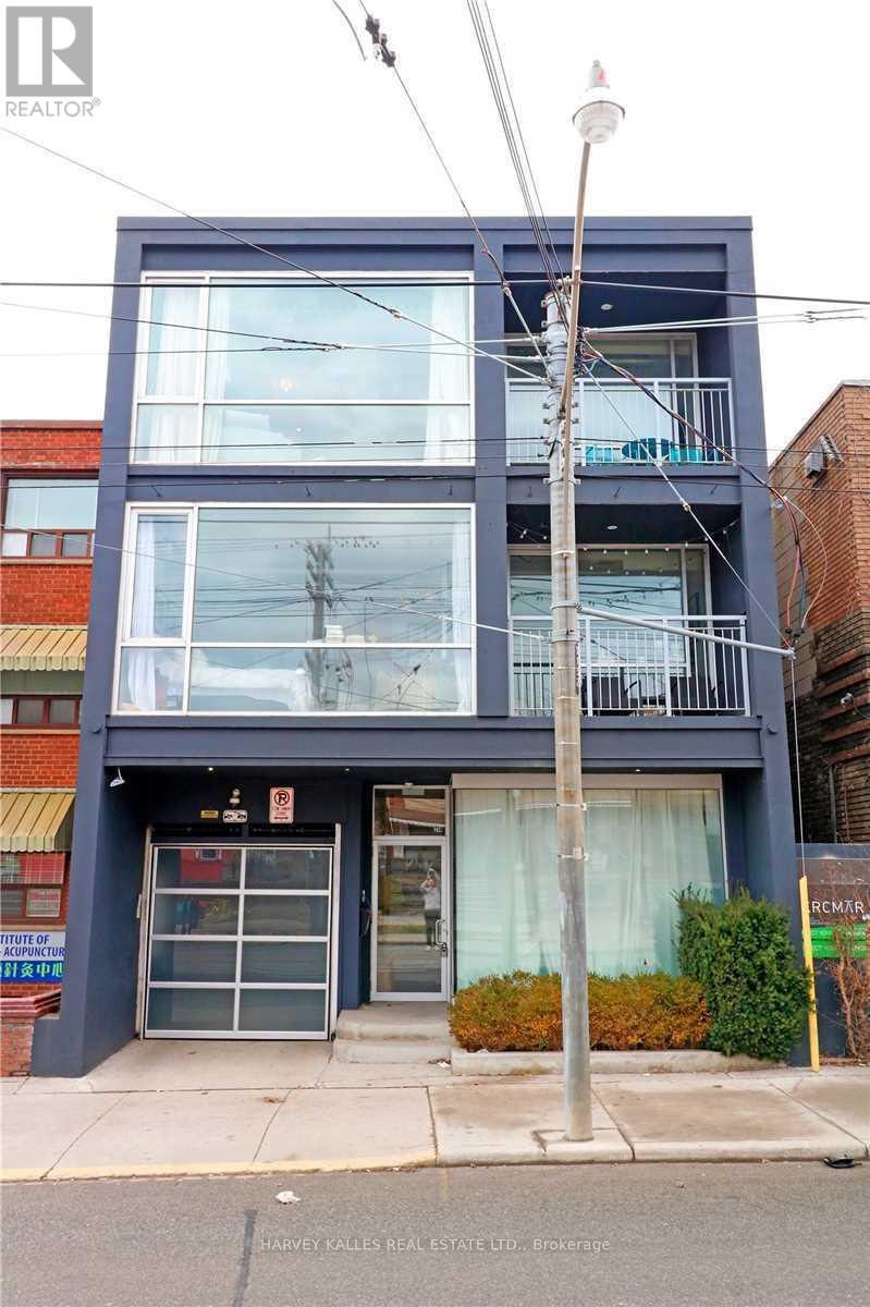 PH3A - 214 BATHURST STREET