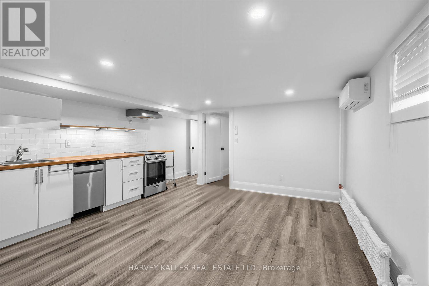 61 APPLETON AVENUE