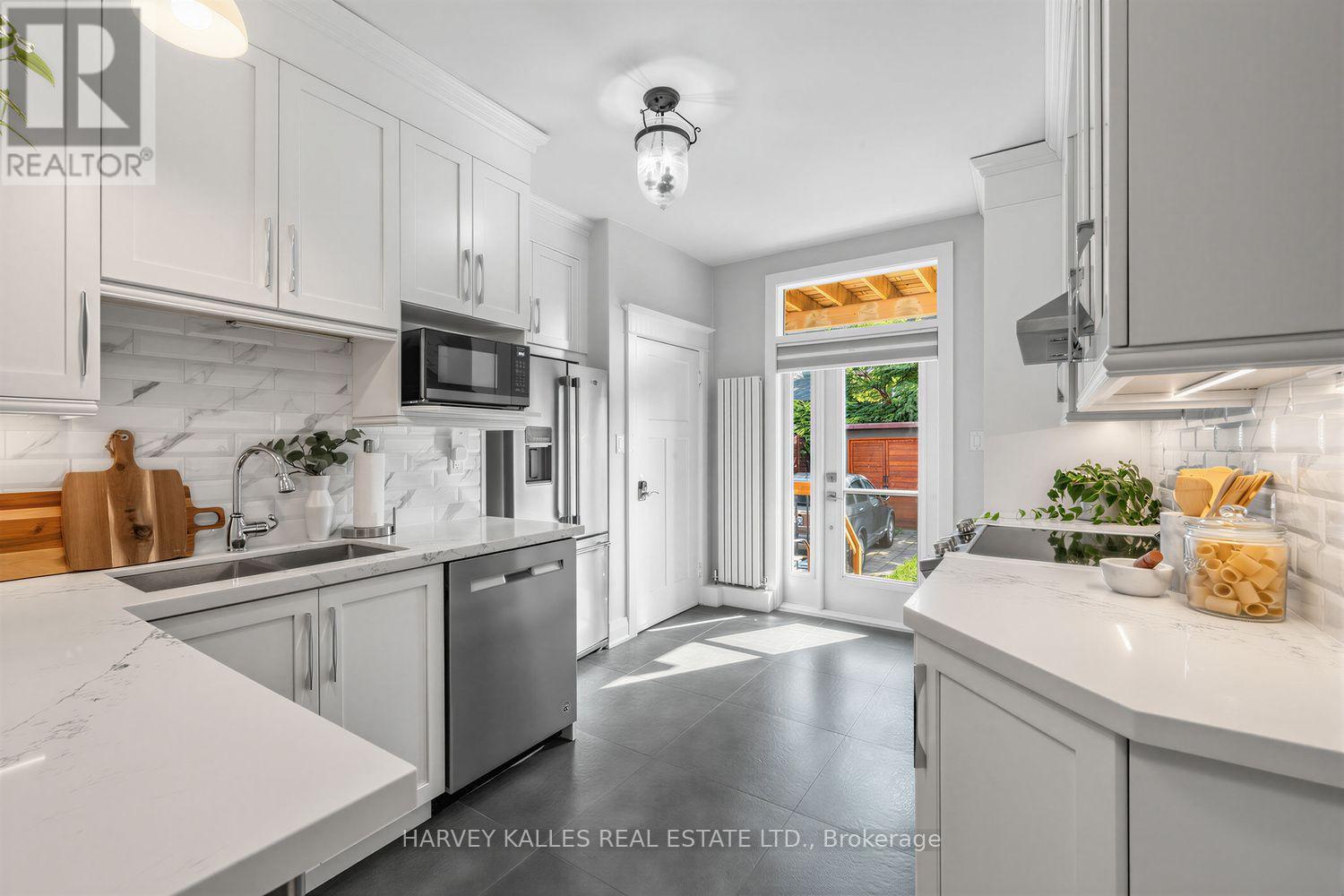 61 APPLETON AVENUE