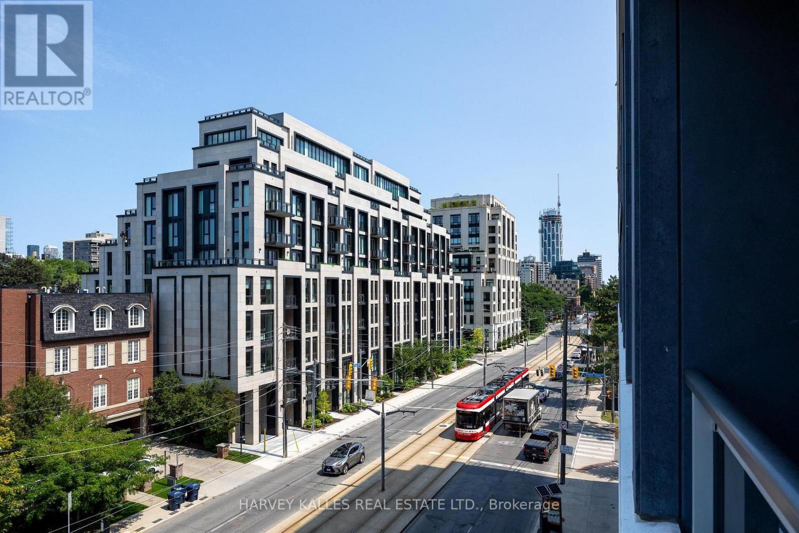 410 - 223 ST CLAIR AVENUE W