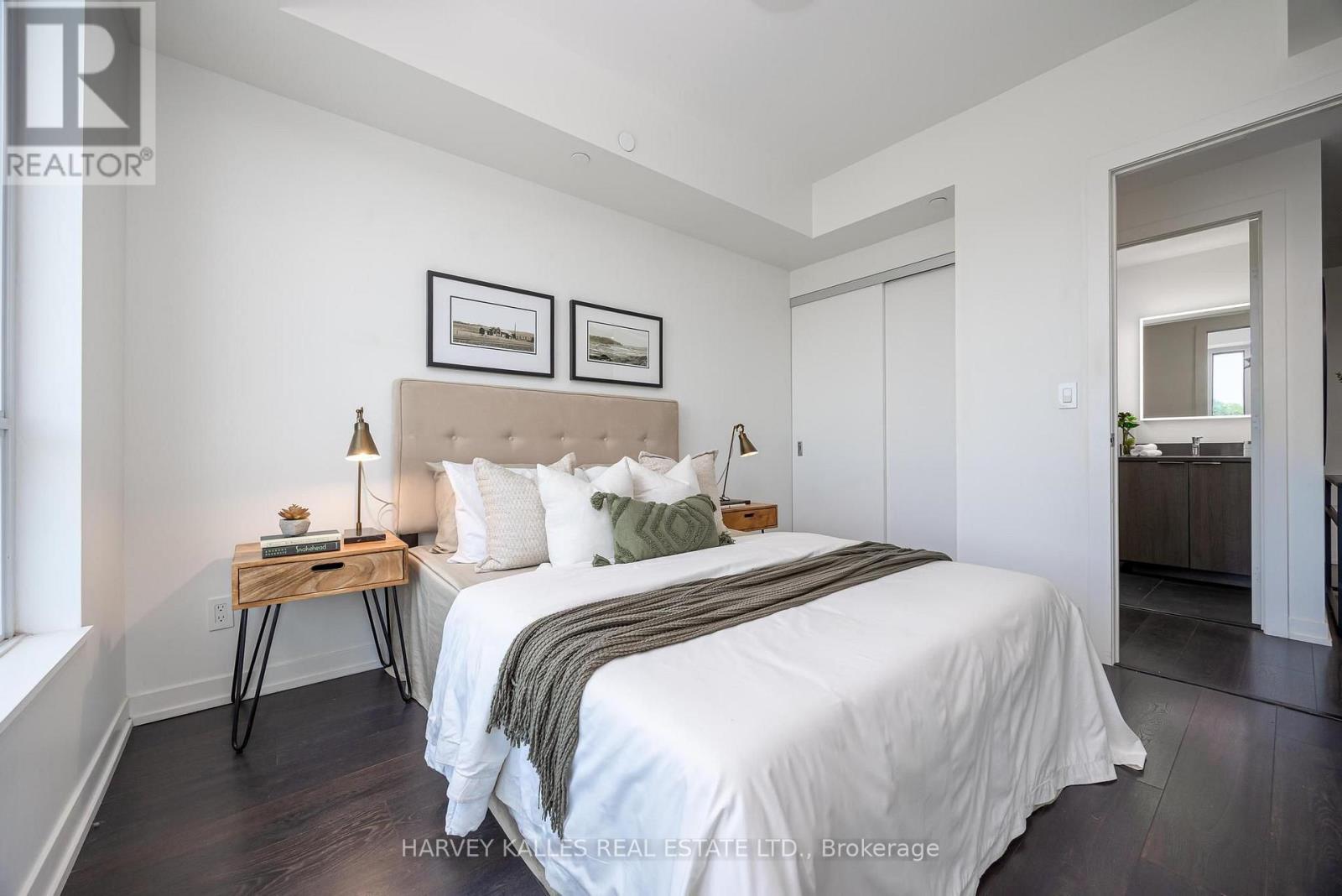410 - 223 ST CLAIR AVENUE W