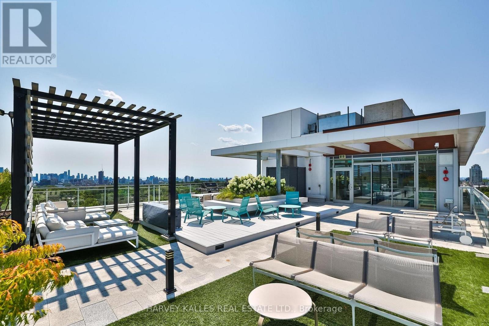 410 - 223 ST CLAIR AVENUE W