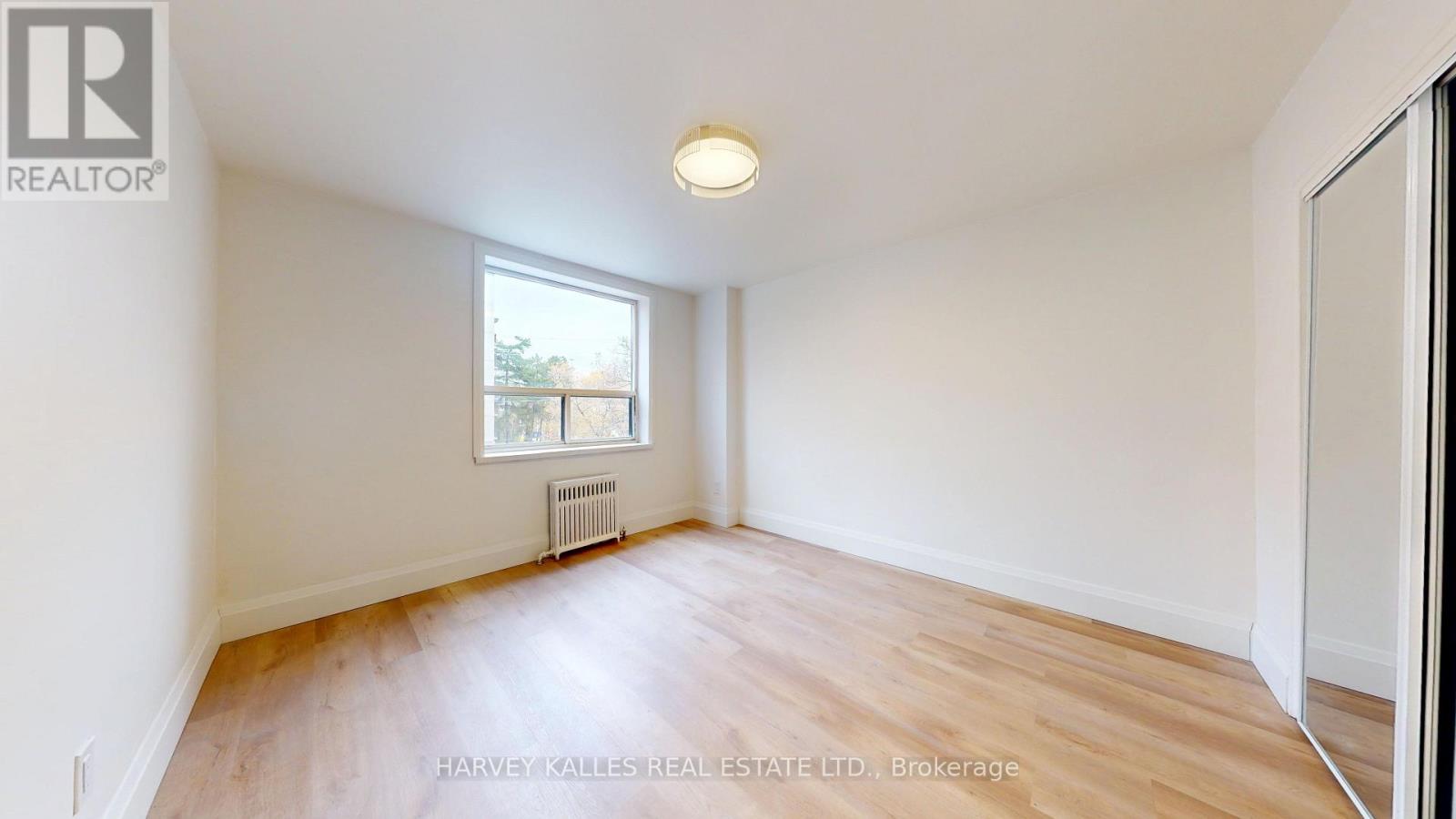 12 - 1 MARQUETTE AVENUE
