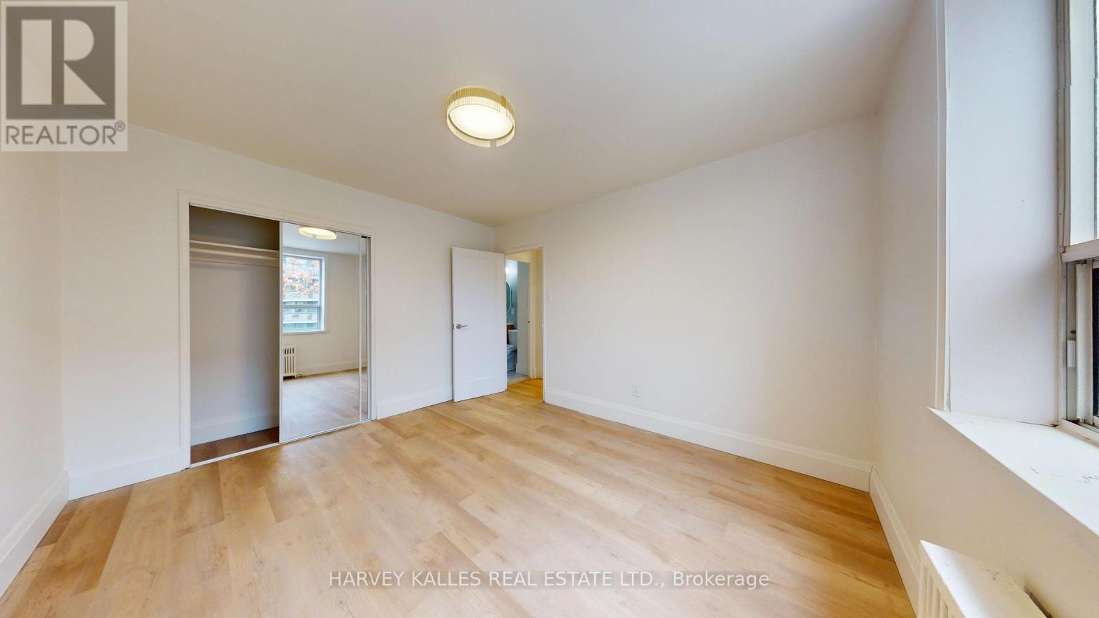12 - 1 MARQUETTE AVENUE