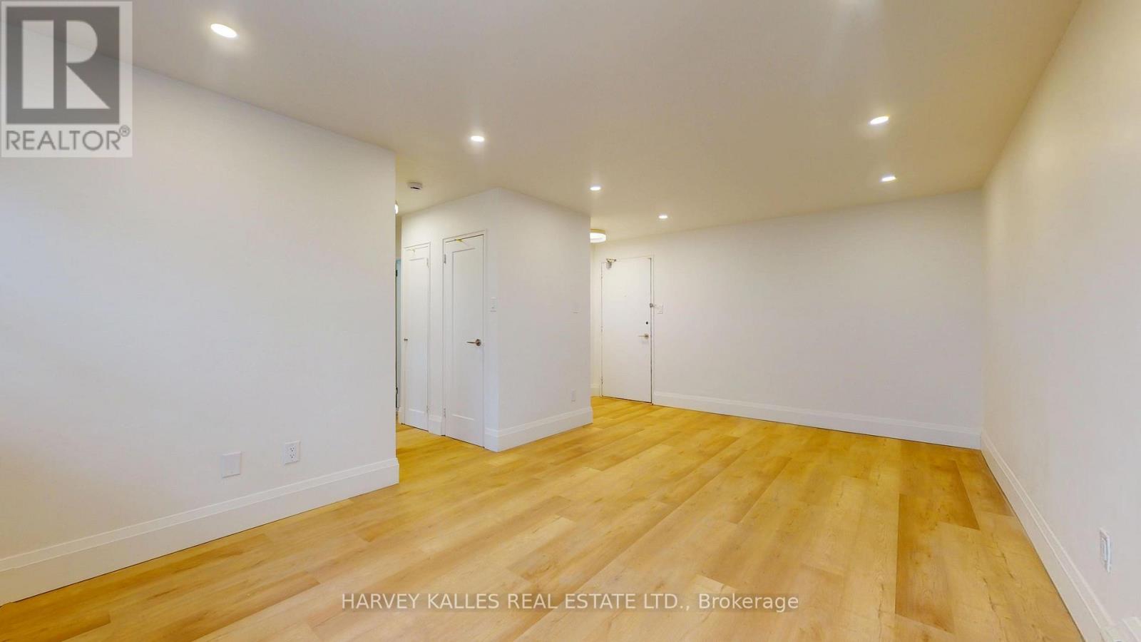 12 - 1 MARQUETTE AVENUE