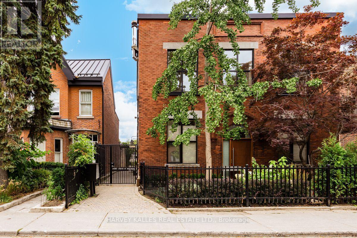 7 - 200 CLINTON STREET