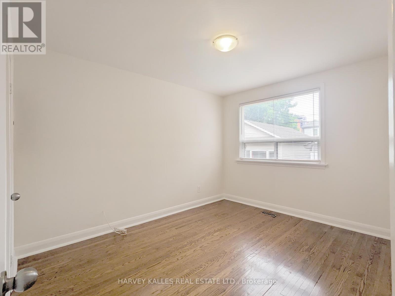 MAIN - 242 ROBINA AVENUE