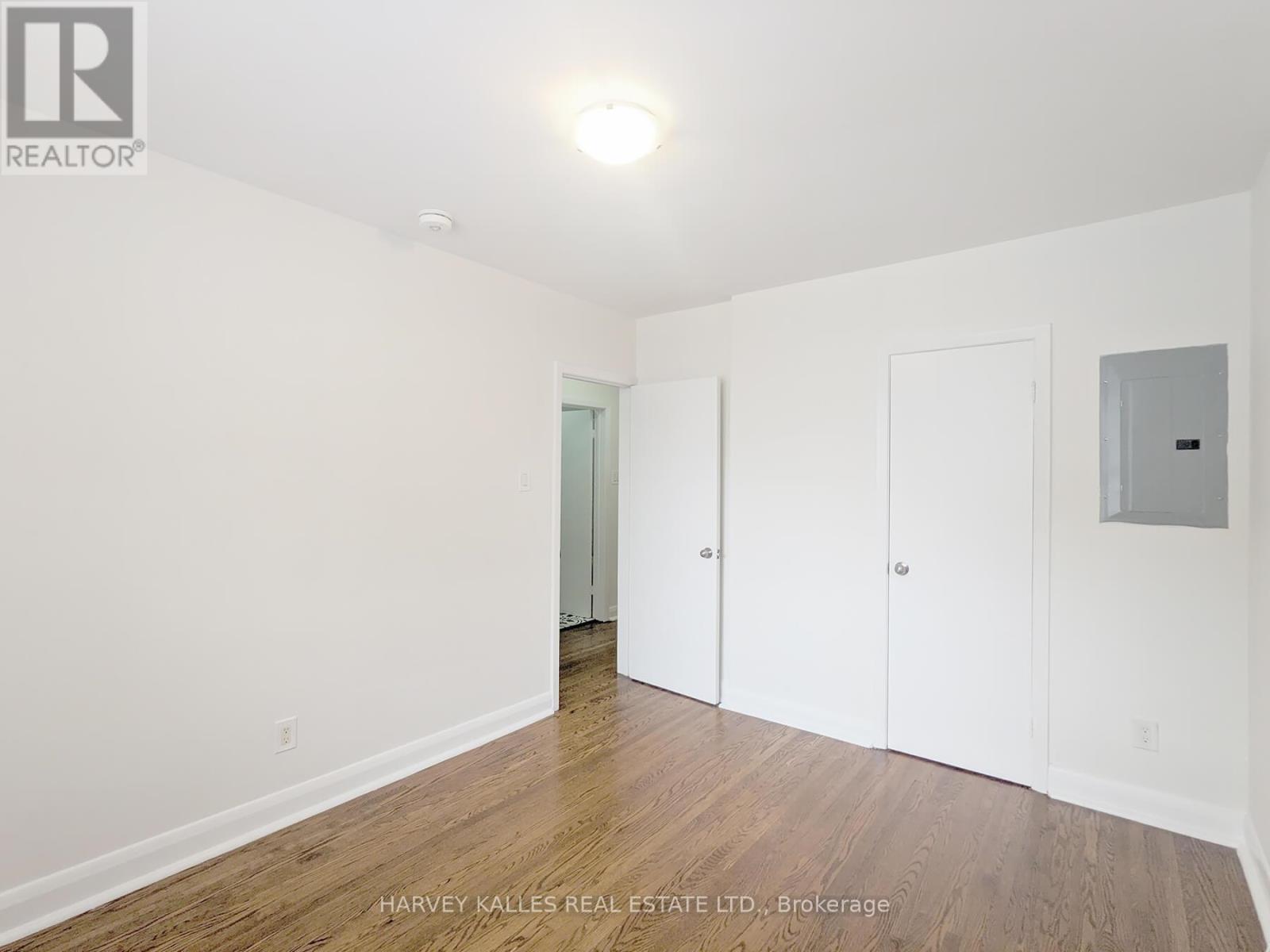 MAIN - 242 ROBINA AVENUE